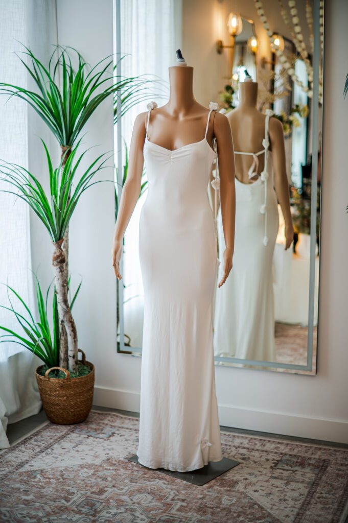 Oh Polly Stretch Knit White Gown with Flowers (8)