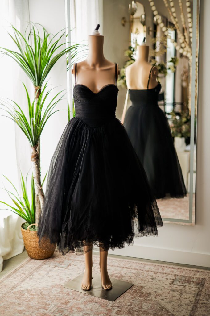 Oh Polly Black Tulle Midi (10)